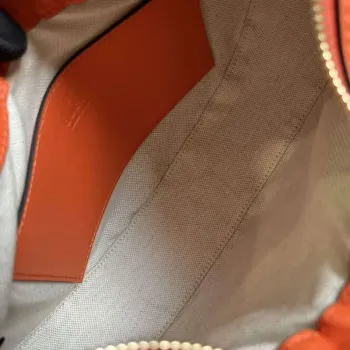 Gucci 739709 GG Matelassé Malá Kabelka přes Rameno Oranžová