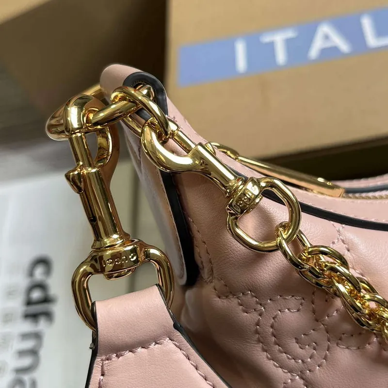 Gucci 739709 GG Matelassé Malá Kabelka přes Rameno Růžová