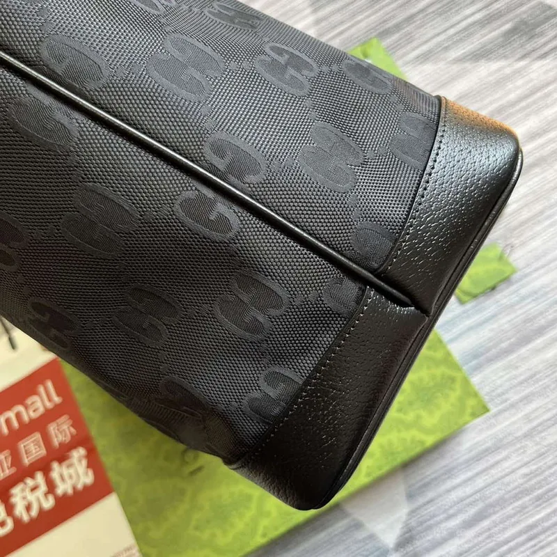 Gucci 746037 Gucci Off The Grid Střední taška přes rameno Černá