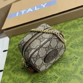 Gucci 726252 peněženka na mince s jahodovým motivem a dvojitým G hnědá