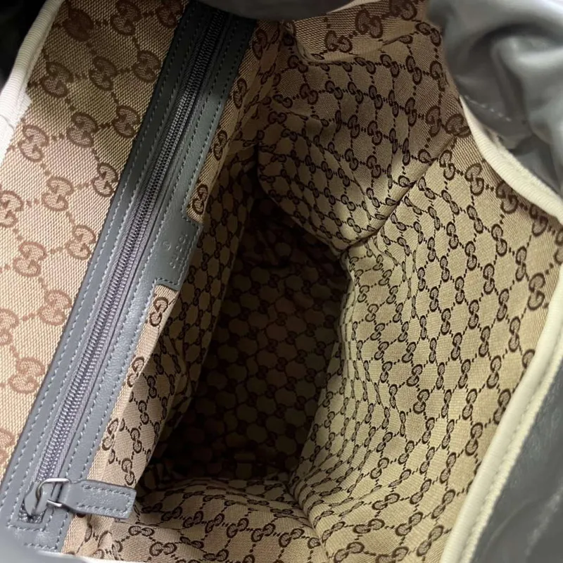 Gucci 725657 Batoh s tónovým dvojitým G šedý