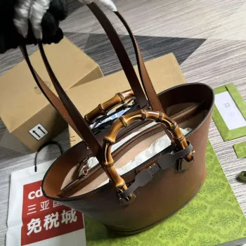 Gucci 750394 Gucci Diana Medium Tote Bag Cuir kůže