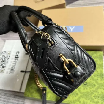 Gucci 746319 GG Marmont Malá kabelka s horním uchem Černá