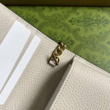 Gucci 746056 Řetízková peněženka s propleteným G hadí mašlí bílá