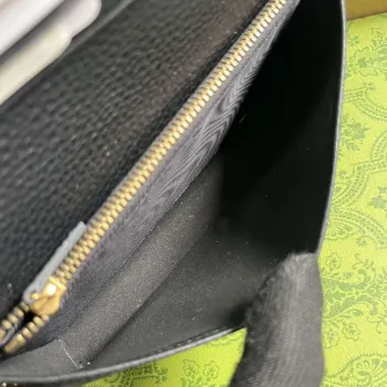 Gucci 746056 Řetězová peněženka s propleteným G hadí mašlí černá