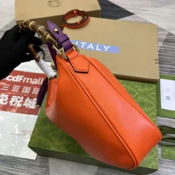 Gucci 746124 Gucci Diana Střední Kabelka přes rameno Oranžová