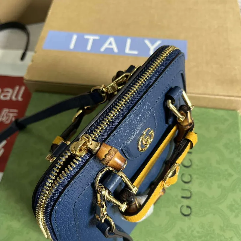 Gucci 715775 Gucci Diana Mini Tote Bag Královsky modrá kůže