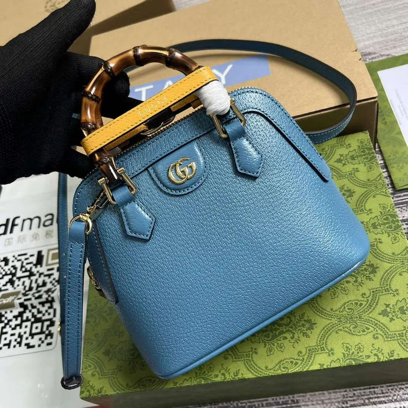 Gucci 715775 Gucci Diana Mini Tote Bag modrá kůže
