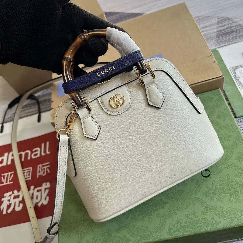 Gucci 715775 Gucci Diana Mini Tote Bag Bílá kůže
