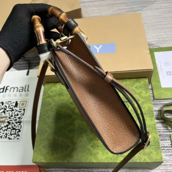 Gucci 739079 Diana Mini Tote Bag Cuir kůže