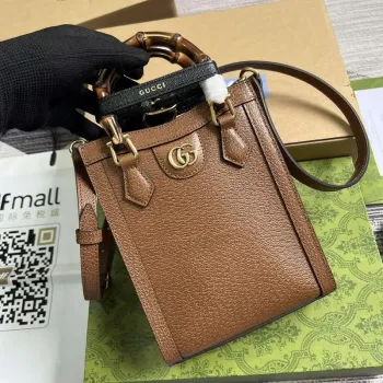 Gucci 739079 Diana Mini Tote Bag Cuir kůže
