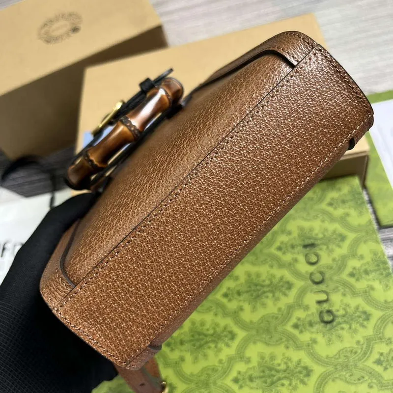 Gucci 739079 Diana Mini Tote Bag Cuir kůže