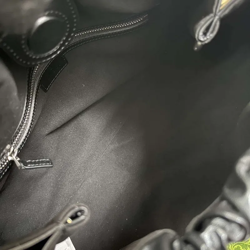 Gucci 746210 Gucci Deco Střední Taška přes Rameno Černá