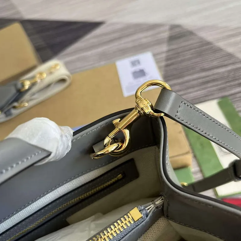 Gucci 728309 GG Matelassé Mini Top Handle Taška Šedá