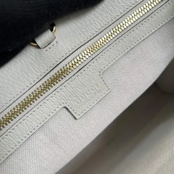 Gucci 680956 Gucci taška přes rameno s malým zvířecím potiskem