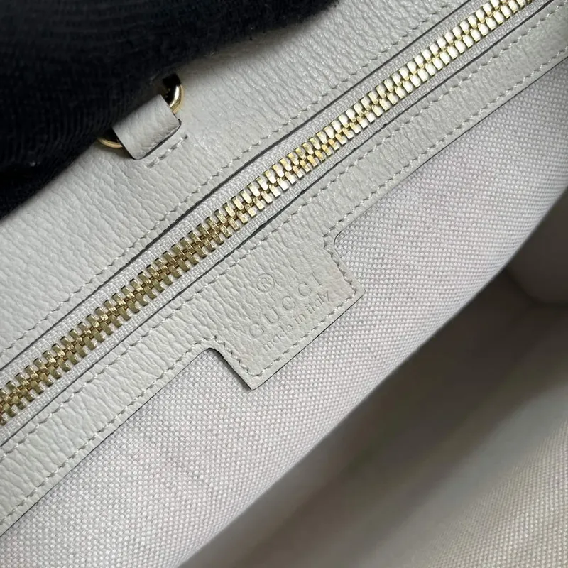 Gucci 680956 Gucci taška přes rameno s malým zvířecím potiskem