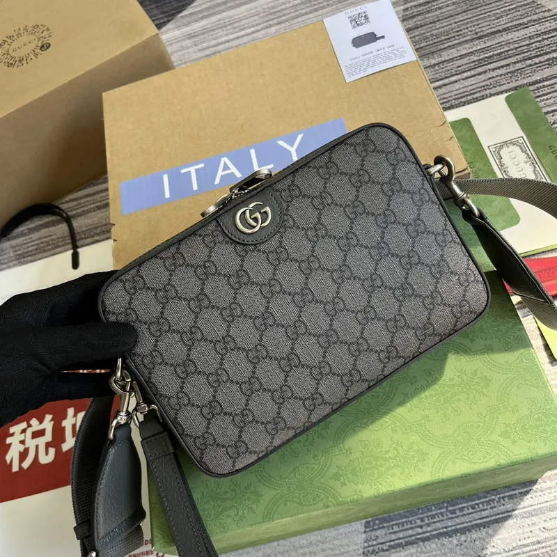 Gucci 699439 Ophidia GG ramenní taška Šedá