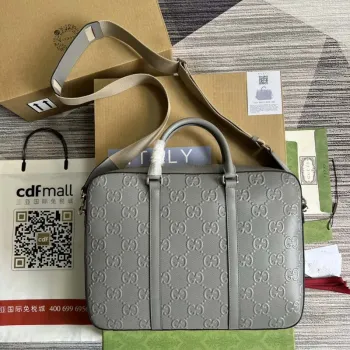 Gucci 658573 Pánská taška s embosovaným GG šedá