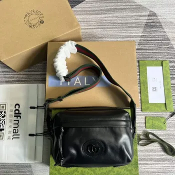 Gucci 725696 Kabelka přes rameno s tonálním Double G Černá