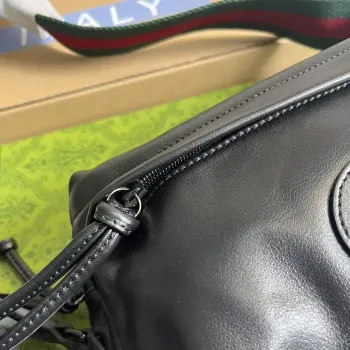 Gucci 725696 Kabelka přes rameno s tonálním Double G Černá