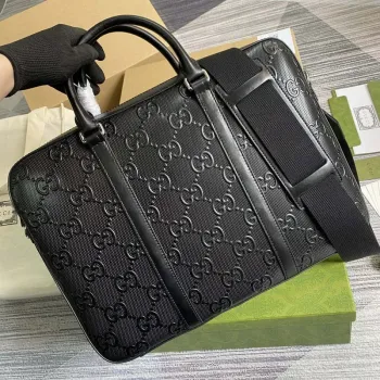 Gucci 658573 Pánská taška s embosovaným GG černá