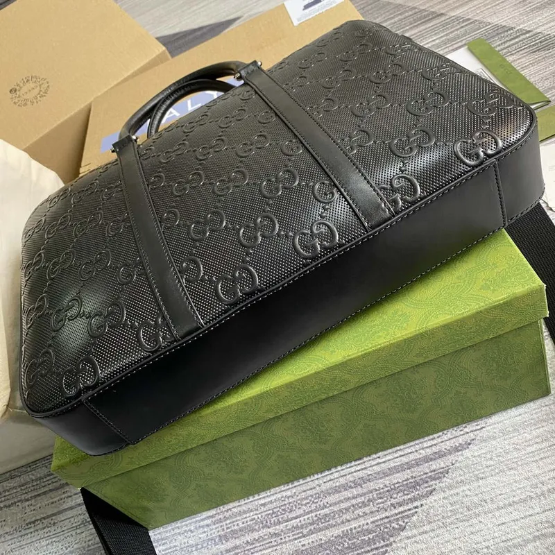 Gucci 658573 Pánská taška s embosovaným GG černá