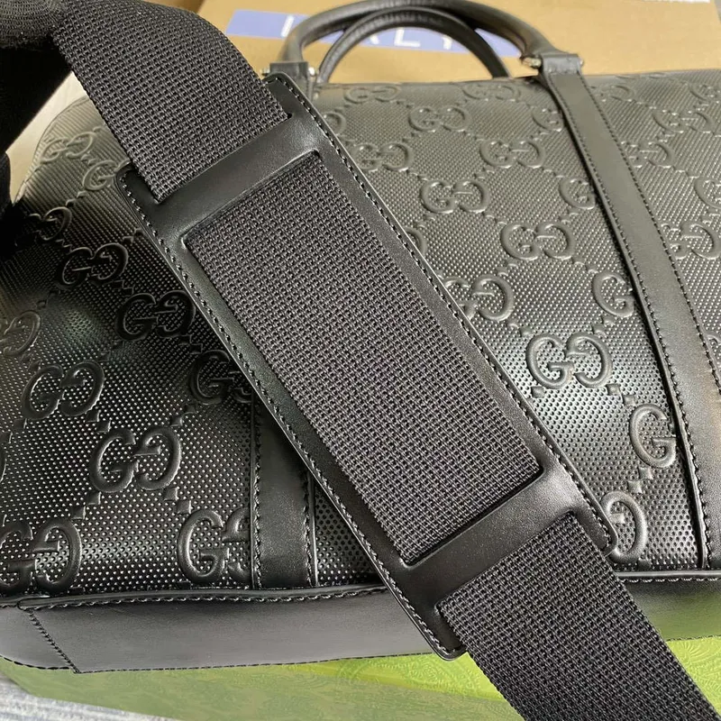 Gucci 658573 Pánská taška s embosovaným GG černá