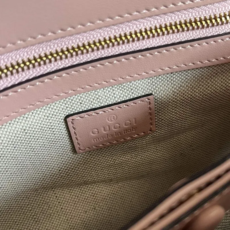 Gucci 724529 GG Matelassé Malá Taška Růžová