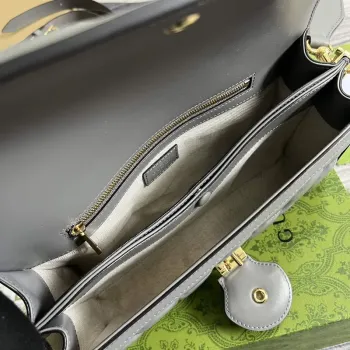 Gucci 724529 GG Matelassé Malá Taška Světle šedá