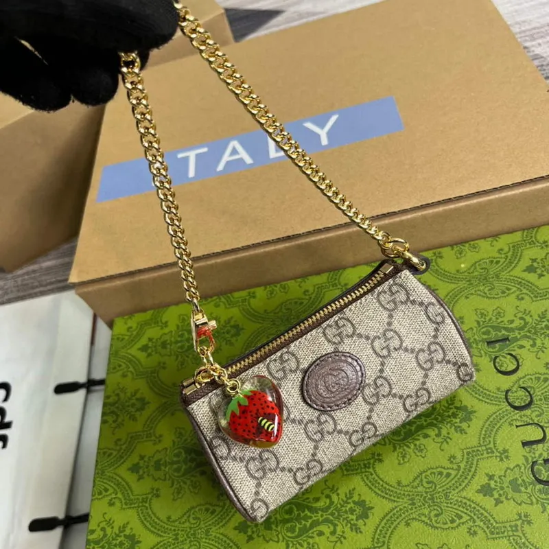 Gucci 726253 Mince s dvojitým G jahodou