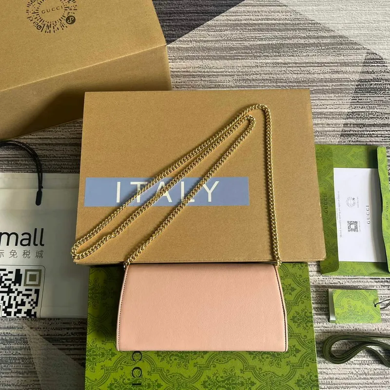 Gucci 725215 Gucci Blondie kontinentální řetízková peněženka Světle růžová