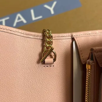 Gucci 725215 Gucci Blondie kontinentální řetízková peněženka Světle růžová