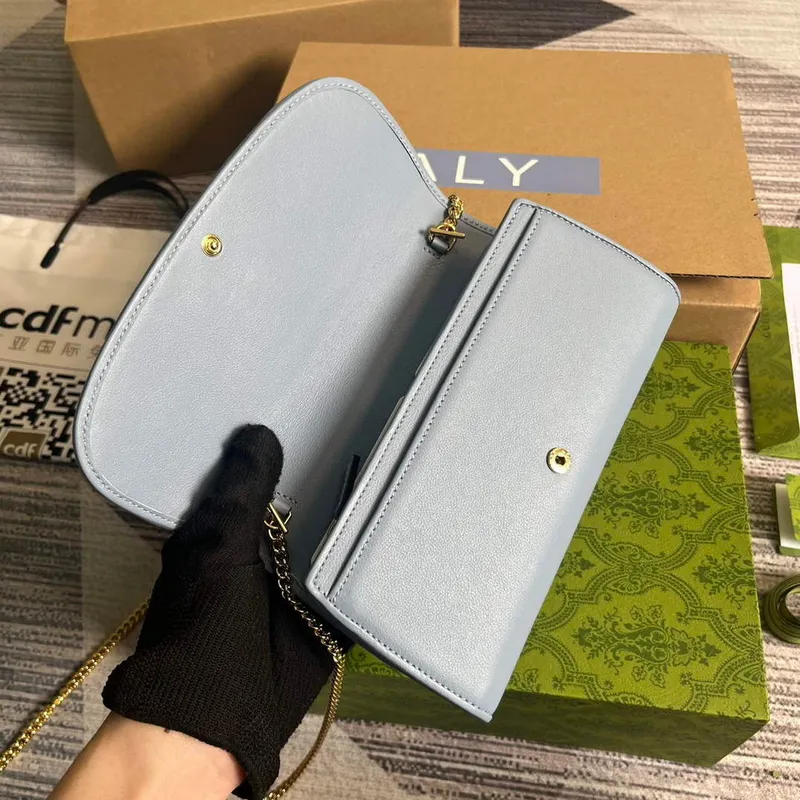 Gucci 725215 Gucci Blondie kontinentální řetízková peněženka Světle modrá