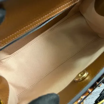 Gucci 735153 Gucci Diana Malá Kabelka přes Rameno Hnědá