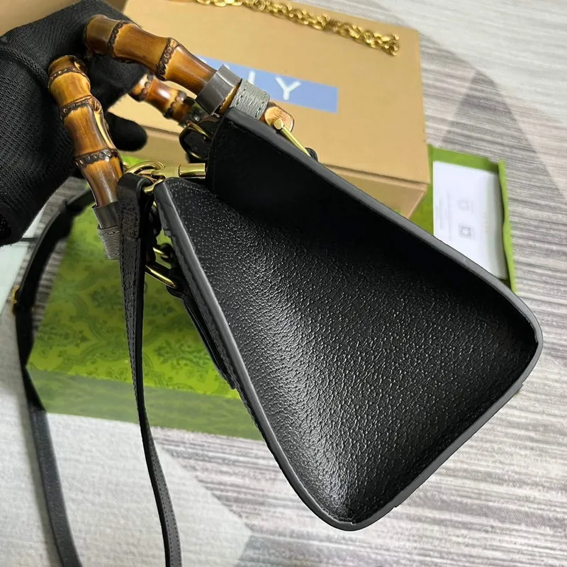 Gucci 735153 Gucci Diana Malá Kabelka přes Rameno Černá