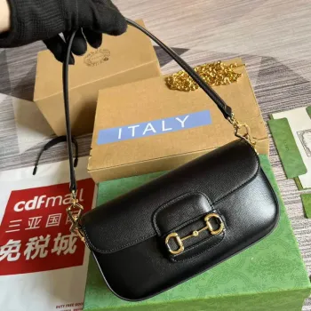 Gucci 735178 Gucci Horsebit 1955 malá kabelka přes rameno Černá