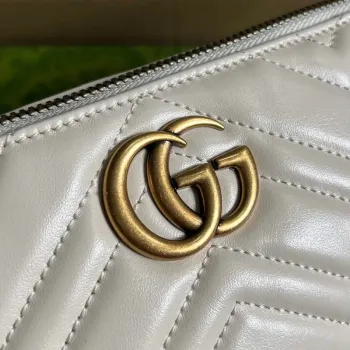 Gucci 739166 GG Marmont ramenní taška Bílá