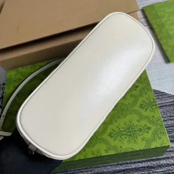 Gucci 739166 GG Marmont ramenní taška Bílá