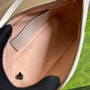 Gucci 739166 GG Marmont ramenní taška Bílá