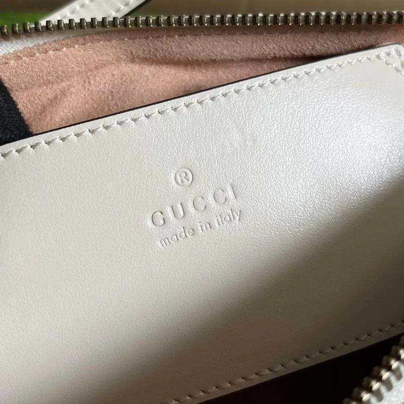 Gucci 739166 GG Marmont ramenní taška Bílá