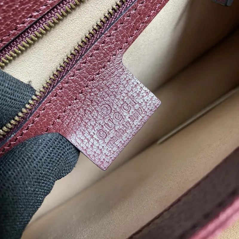 Gucci 651055 Ophidia GG malá kabelka s horním uchopem vínově červená