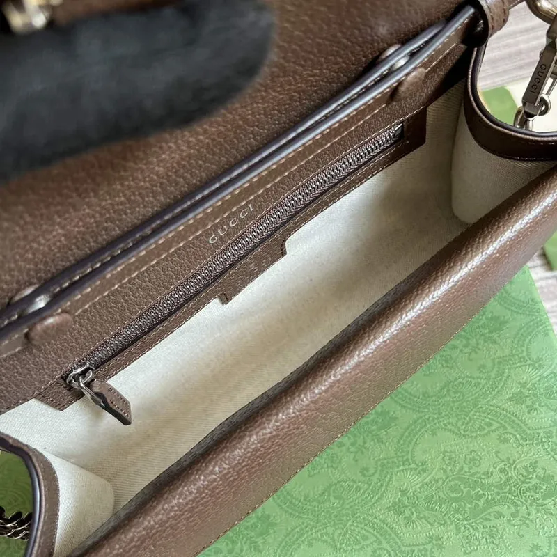 Gucci 731782 Dionysus malá ramenní taška Hnědá