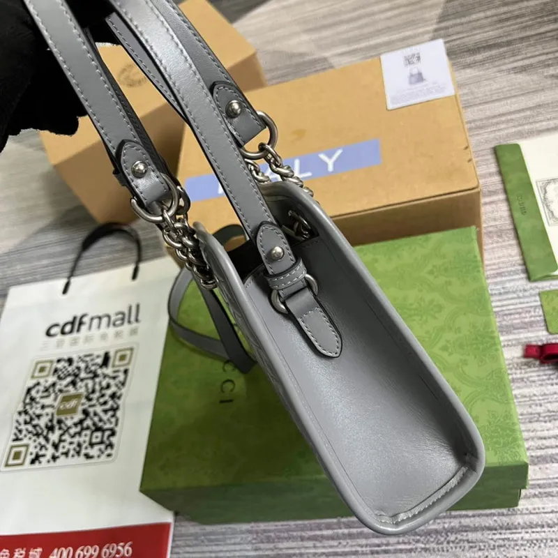 Gucci 696123 GG Marmont Matelassé Mini Taška Šedá