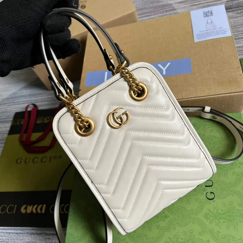 Gucci 696123 GG Marmont Matelassé Mini Taška Bílá