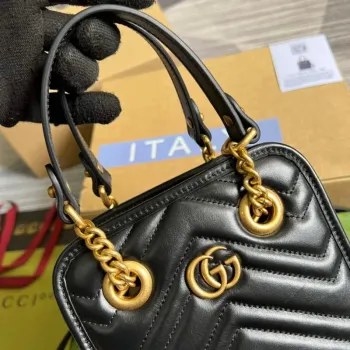 Gucci 696123 GG Marmont Matelassé Mini Taška Černá