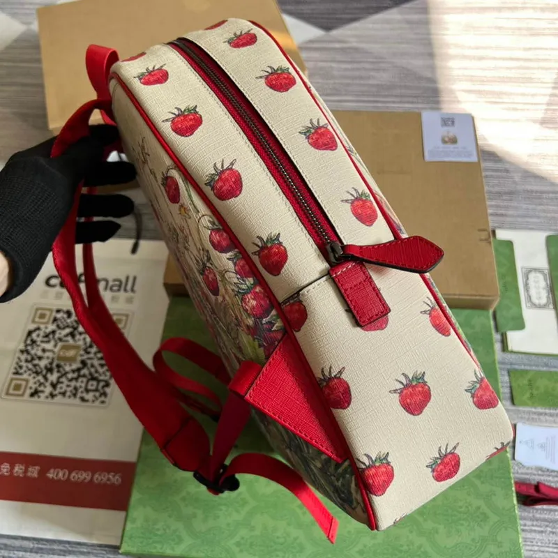 Gucci 433578 Dětský batoh s pohádkovým potiskem červený