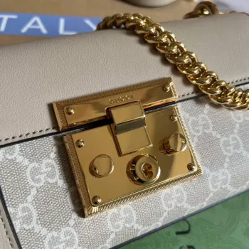 Gucci 735103 Mini ramenní taška s zámkem Béžová