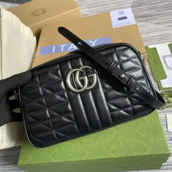 Gucci 447632 GG Marmont prošívaná malá kabelka přes rameno Černá