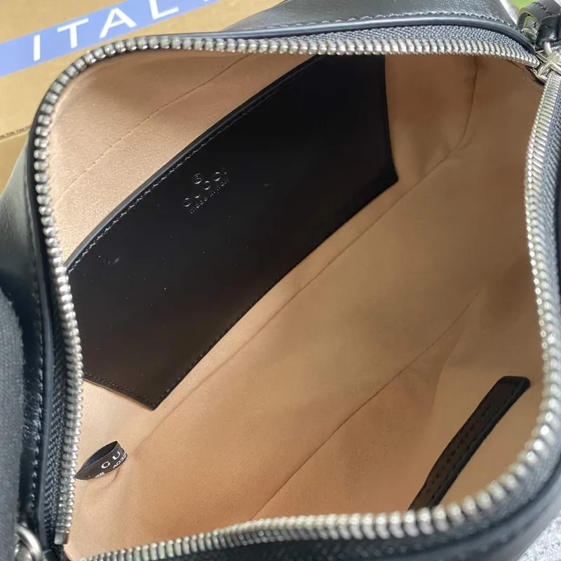 Gucci 447632 GG Marmont prošívaná malá kabelka přes rameno Černá