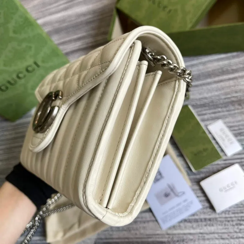 Gucci 474575 GG Marmont mini taška Bílá